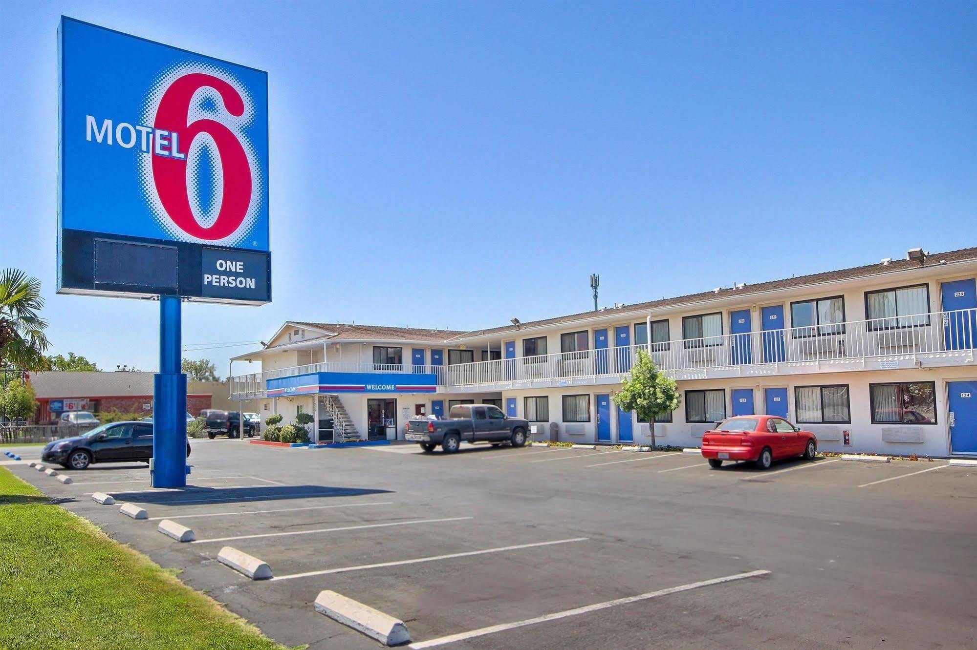 6-fresno, Ca - Blackstone North